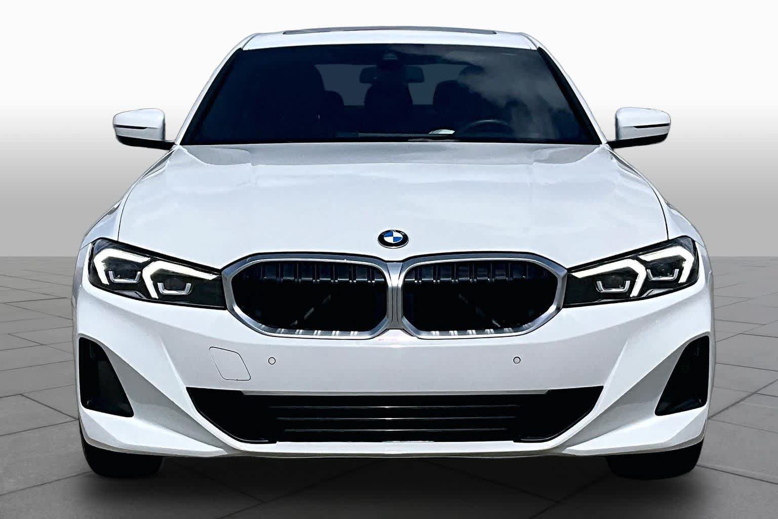 Used 2023 BMW 330i Sedan w/ Driving Assistance Package RWD image 3