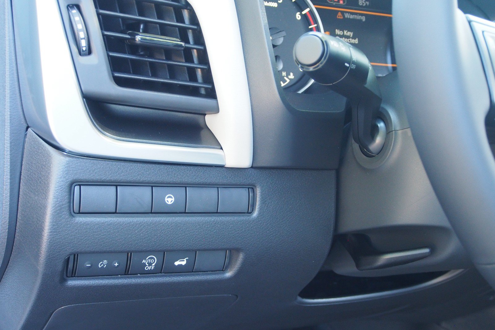 New 2026 Nissan Rogue Dark Armor FWD image 18