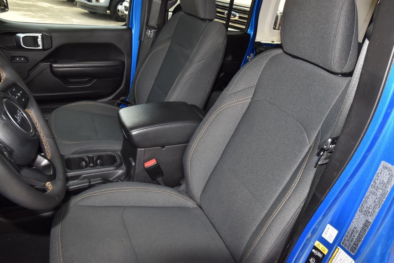 Used 2024 Jeep Wrangler Unlimited Sport AWD/4WD image 32