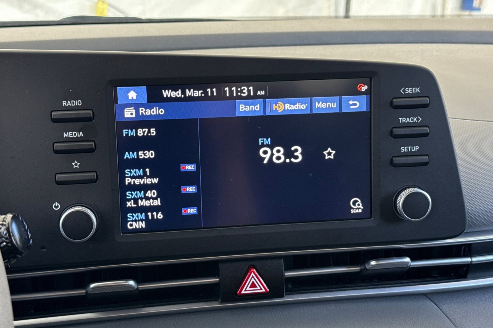 Used 2023 Hyundai Elantra SEL image 23