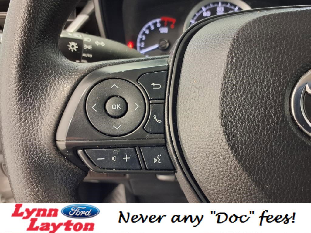 Used 2022 Toyota Corolla LE image 16