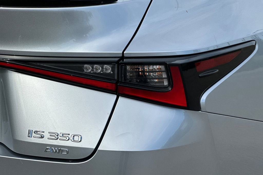 Used 2023 Lexus IS 350 F Sport image 32