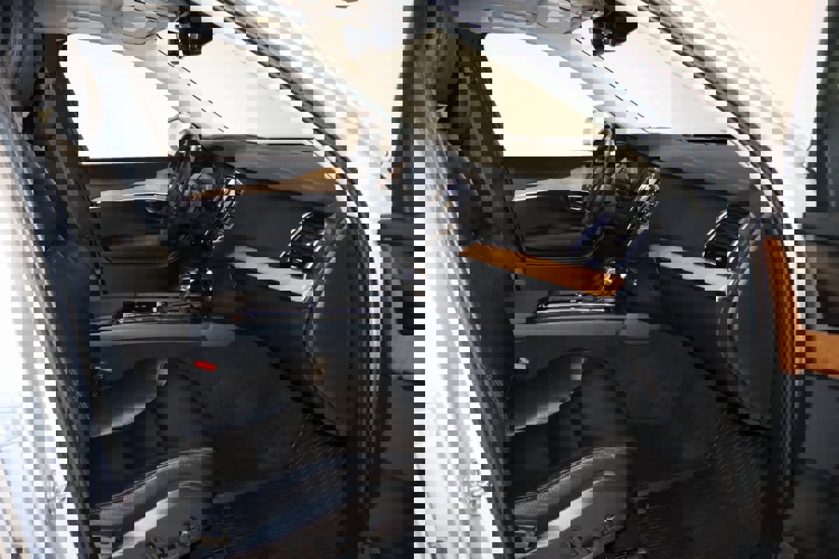 Used 2022 Volvo XC90 T6 Momentum w/ Advanced Package image 52