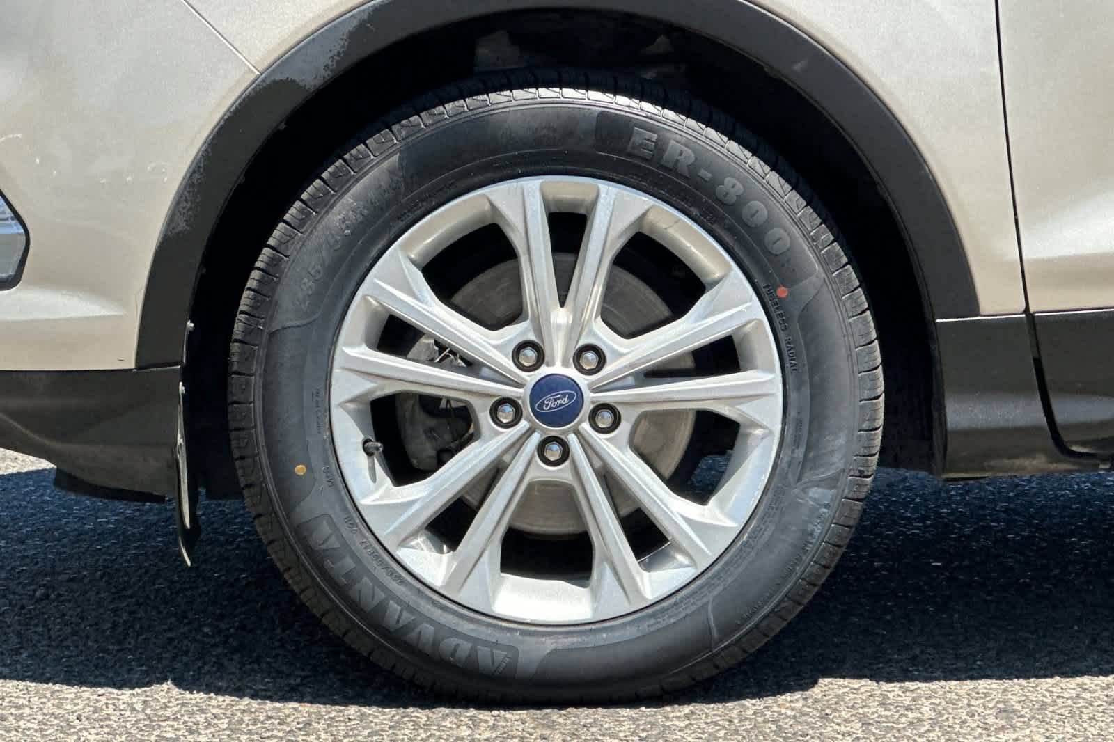 Certified 2018 Ford Escape SEL w/ Ford Safe & Smart Package FWD image 25