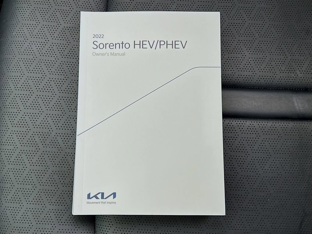 Used 2022 Kia Sorento S image 32
