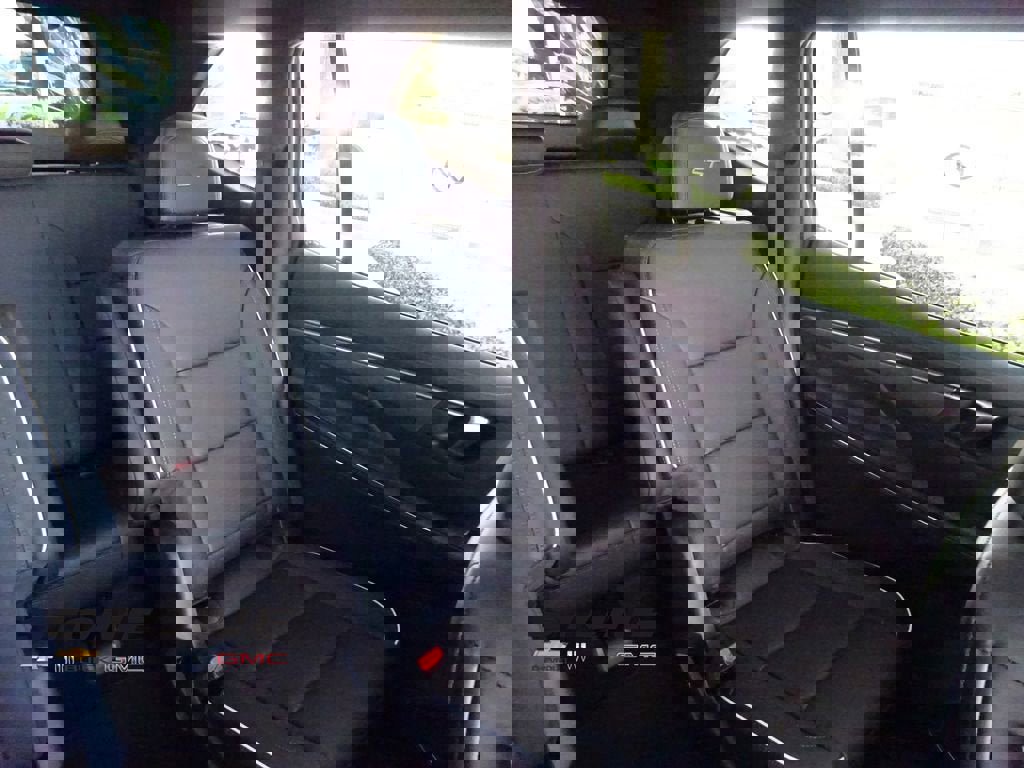 New 2026 Buick Enclave Sport Touring image 17