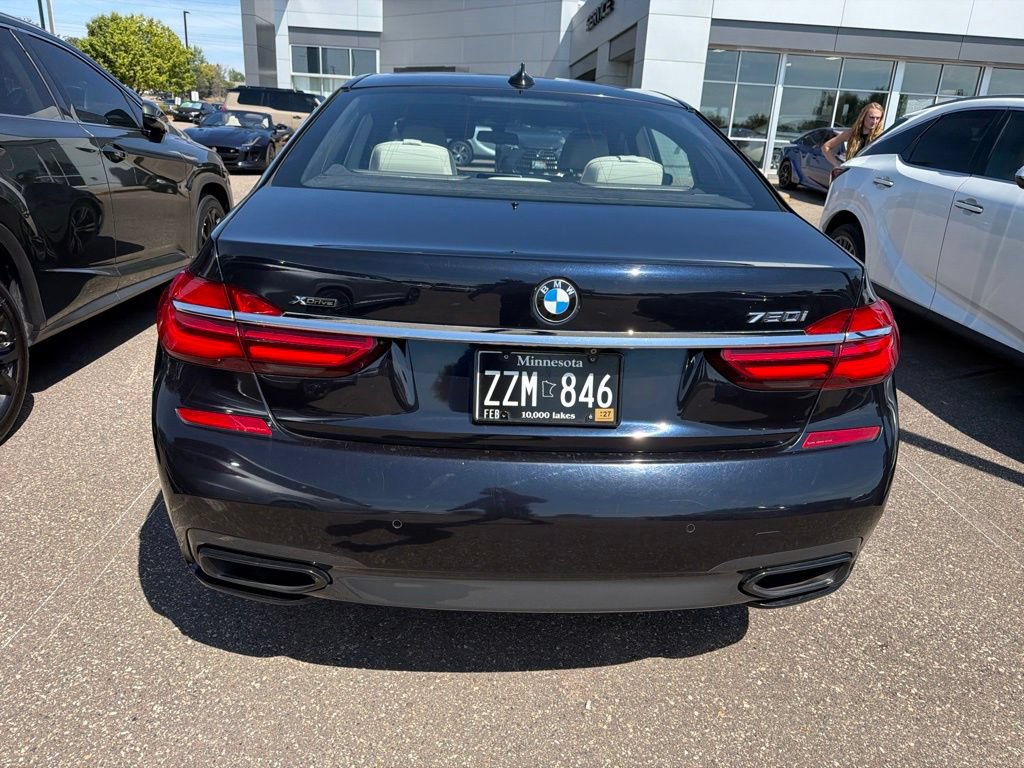 Used 2016 BMW 750i xDrive AWD/4WD image 22