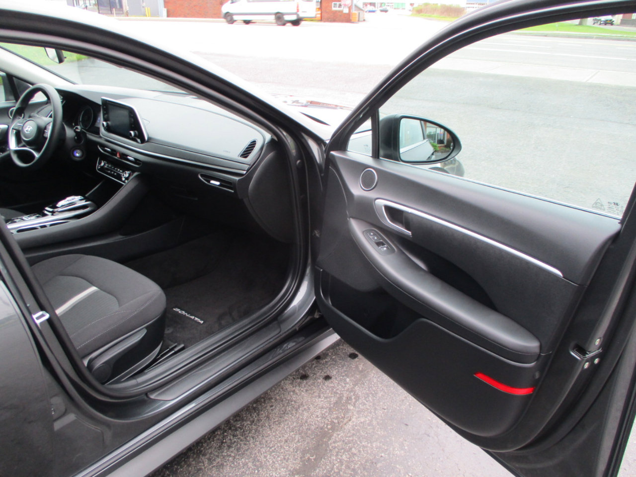 Used 2022 Hyundai Sonata SE w/ Cargo Package image 72