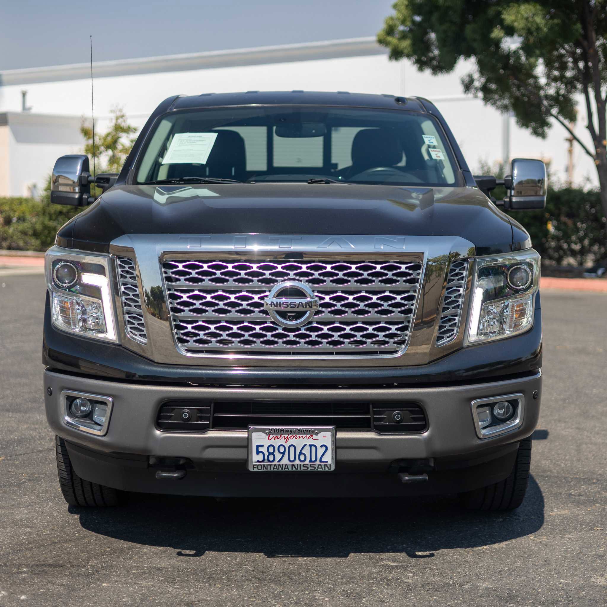 Used 2016 Nissan Titan Platinum Reserve AWD/4WD image 2
