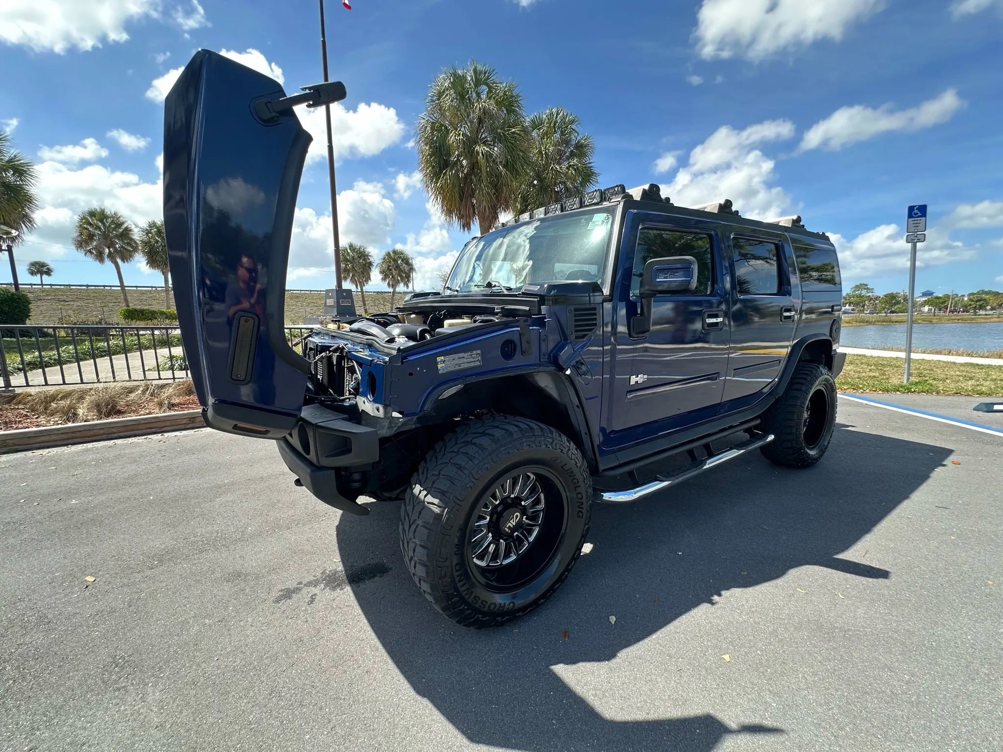 Used 2007 HUMMER H2 image 4