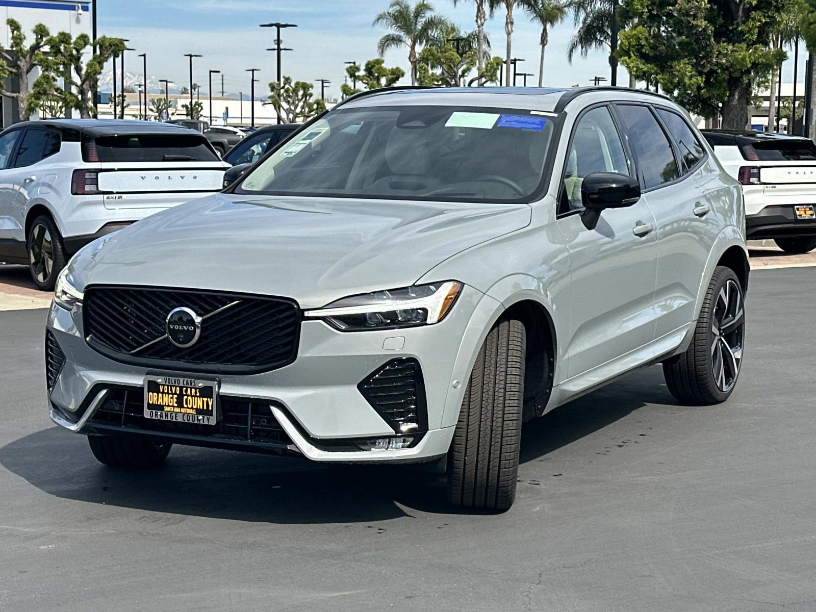 New 2026 Volvo XC60 B5 Ultra w/ Climate Package AWD/4WD image 3