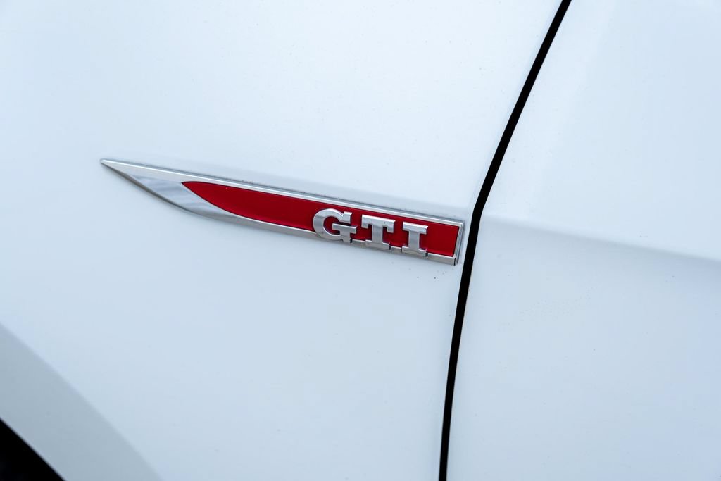 Used 2019 Volkswagen GTI SE w/ SE Experience Package FWD image 31