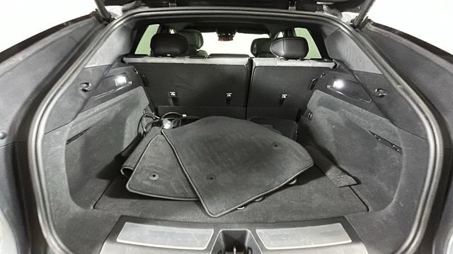 Used 2024 Cadillac Lyriq Tech RWD image 29