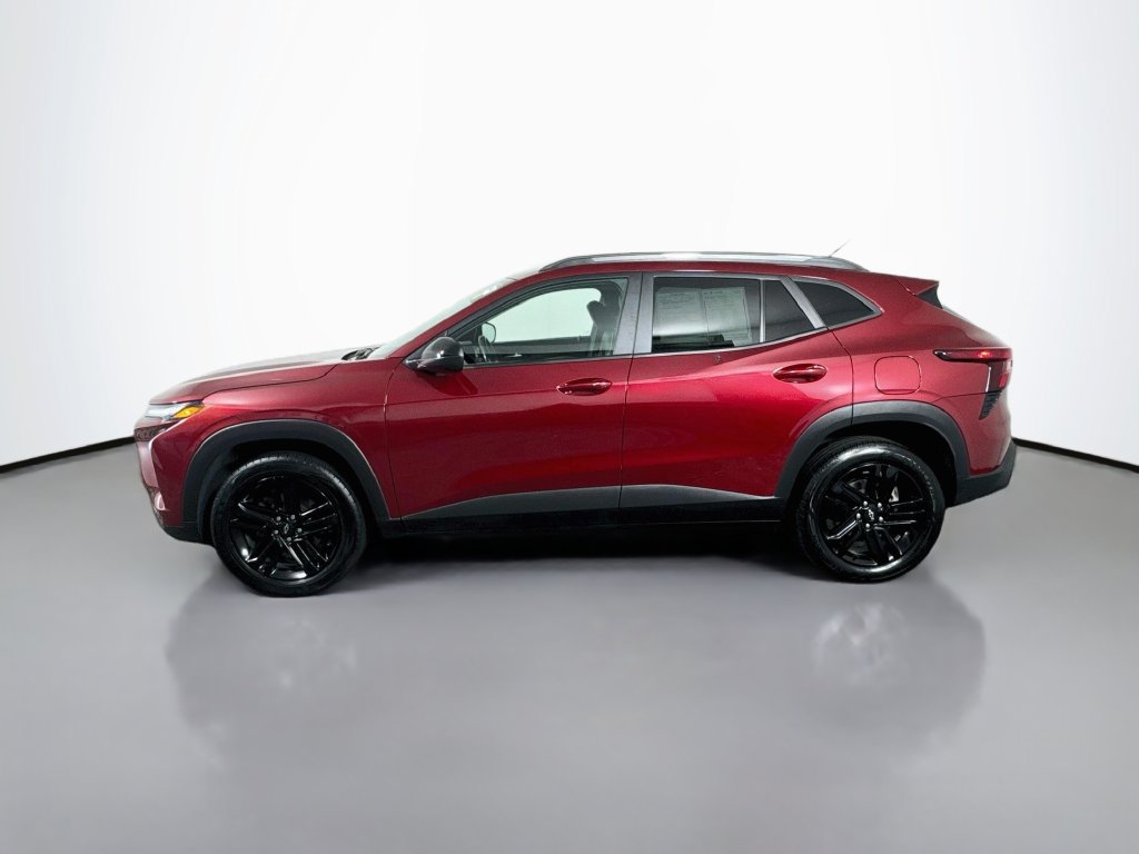 Used 2024 Chevrolet Trax ACTIV w/ Sunroof Package FWD image 5