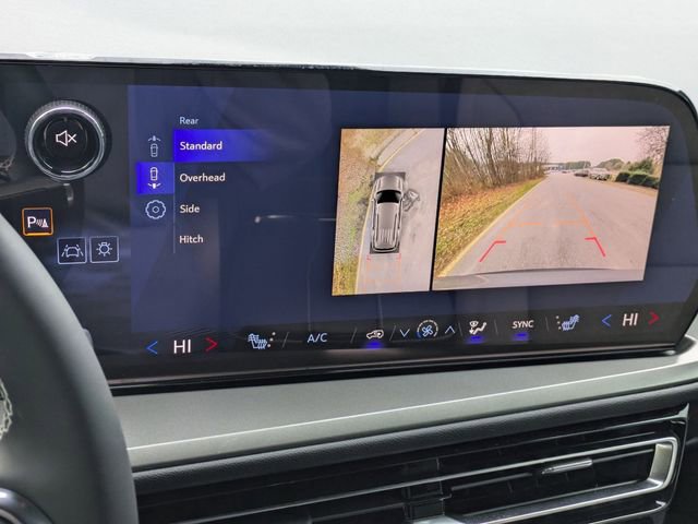 New 2026 Chevrolet Traverse LT w/ Sun and Wheel Package image 19