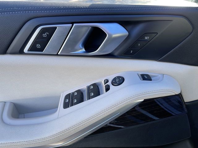 Used 2020 BMW X5 xDrive40i w/ Convenience Package image 25