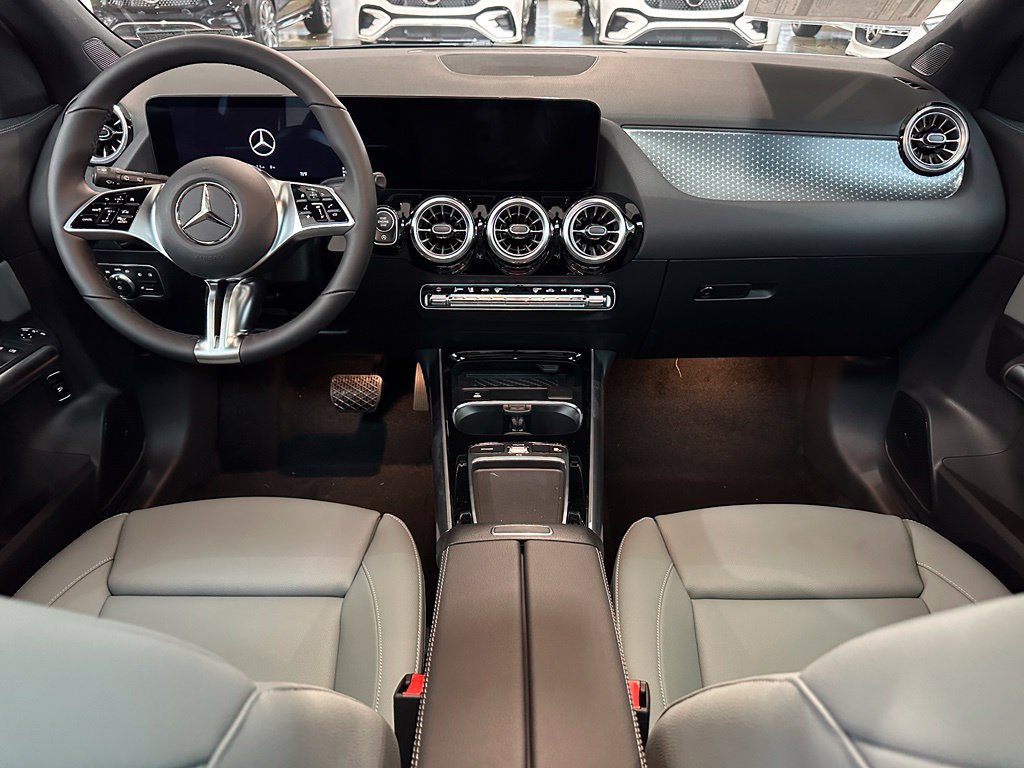New 2026 Mercedes-Benz GLA 250 4MATIC image 9