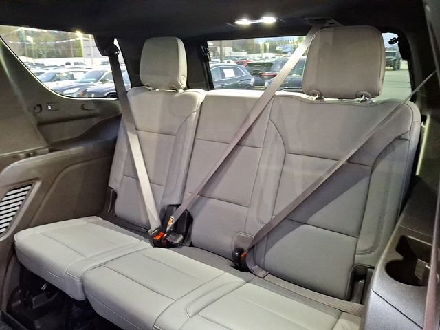 Used 2025 Chevrolet Tahoe LT RWD image 9
