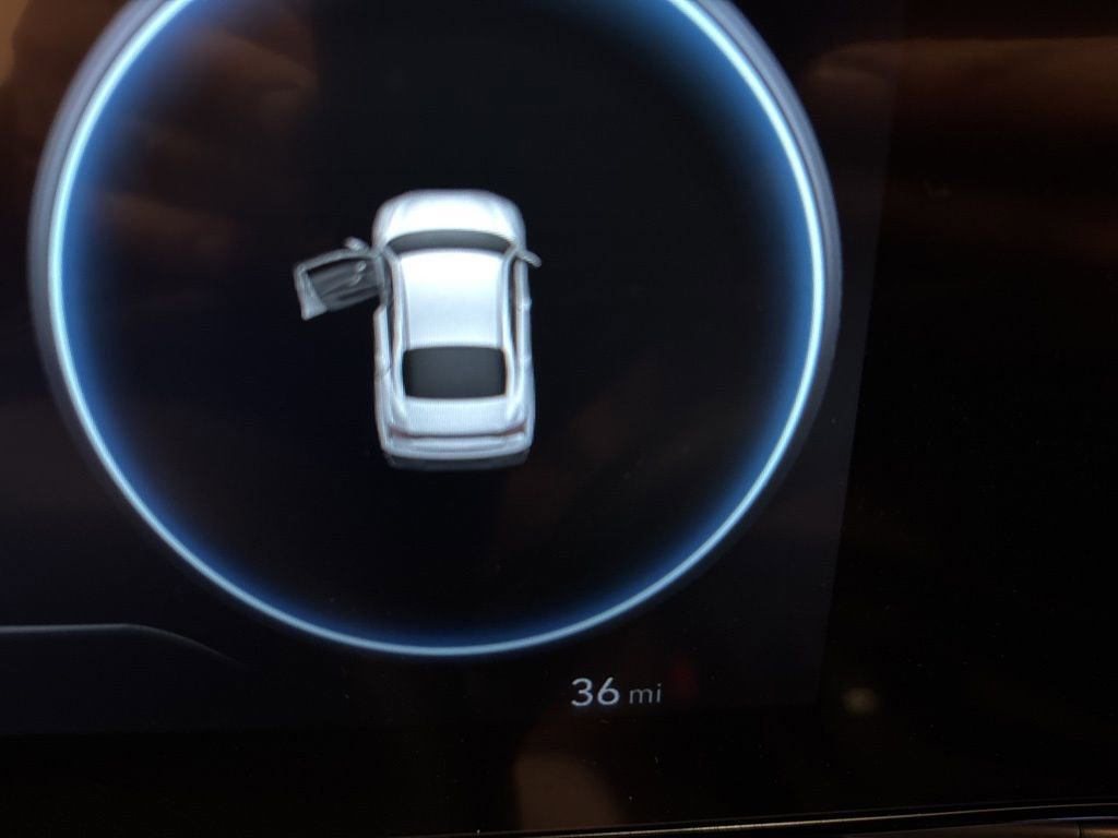 Certified 2024 Hyundai Elantra SEL image 14