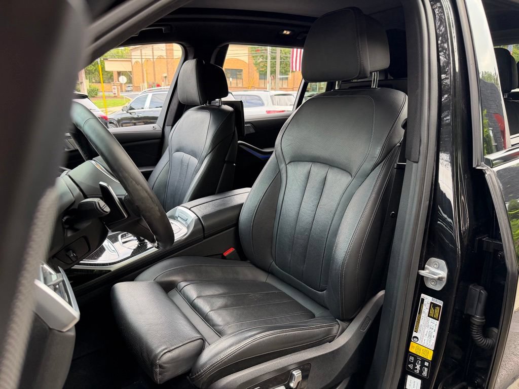 Used 2020 BMW X7 M50i AWD/4WD image 26