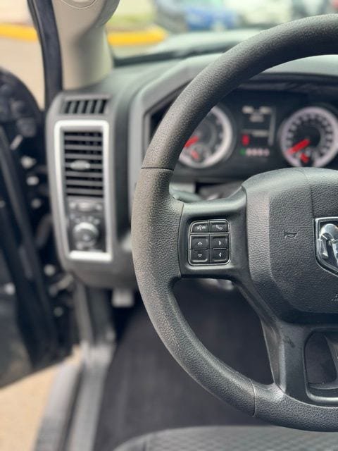 Used 2019 RAM 1500 Classic Warlock image 17
