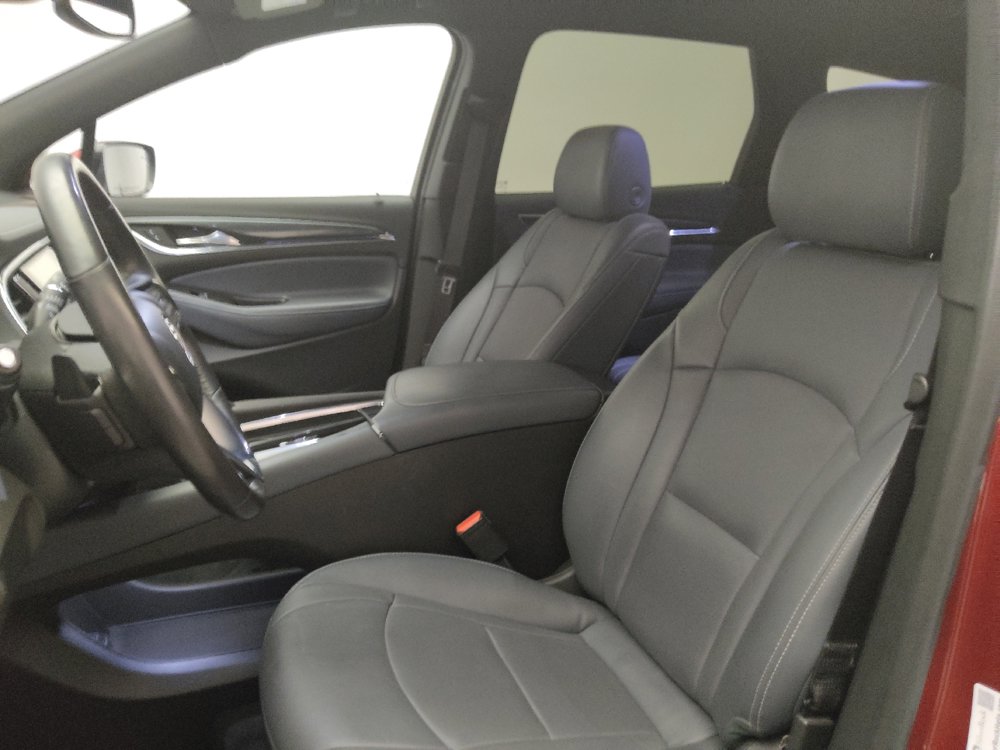 Used 2023 Buick Enclave Essence w/ Sport Touring Edition FWD image 17