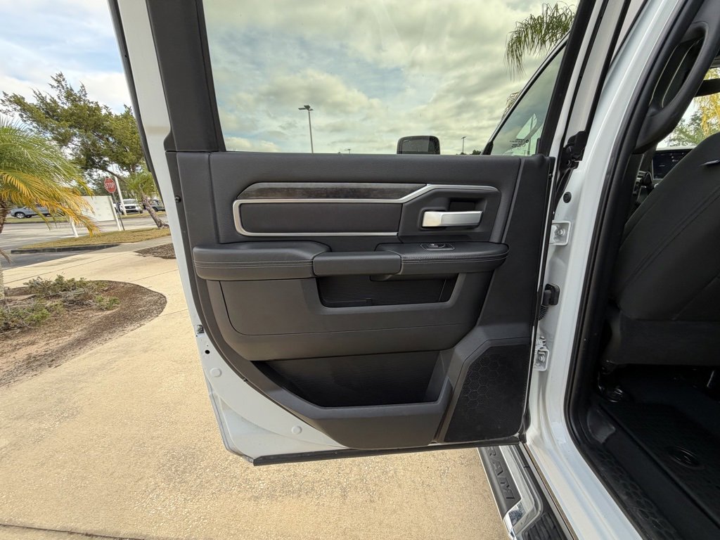 Used 2024 RAM 2500 Big Horn image 26