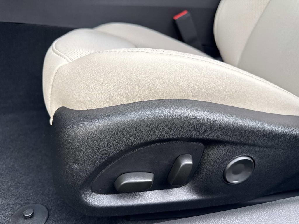 Certified 2025 Cadillac CT4 Premium Luxury image 20