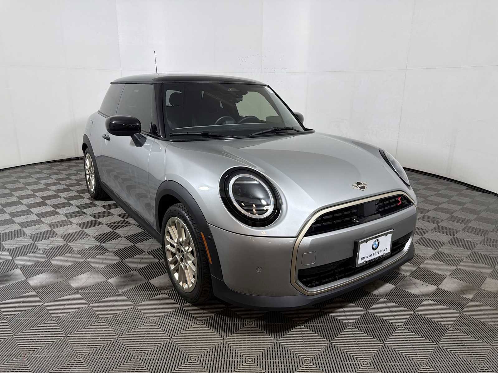 Certified 2025 MINI Cooper S image 2