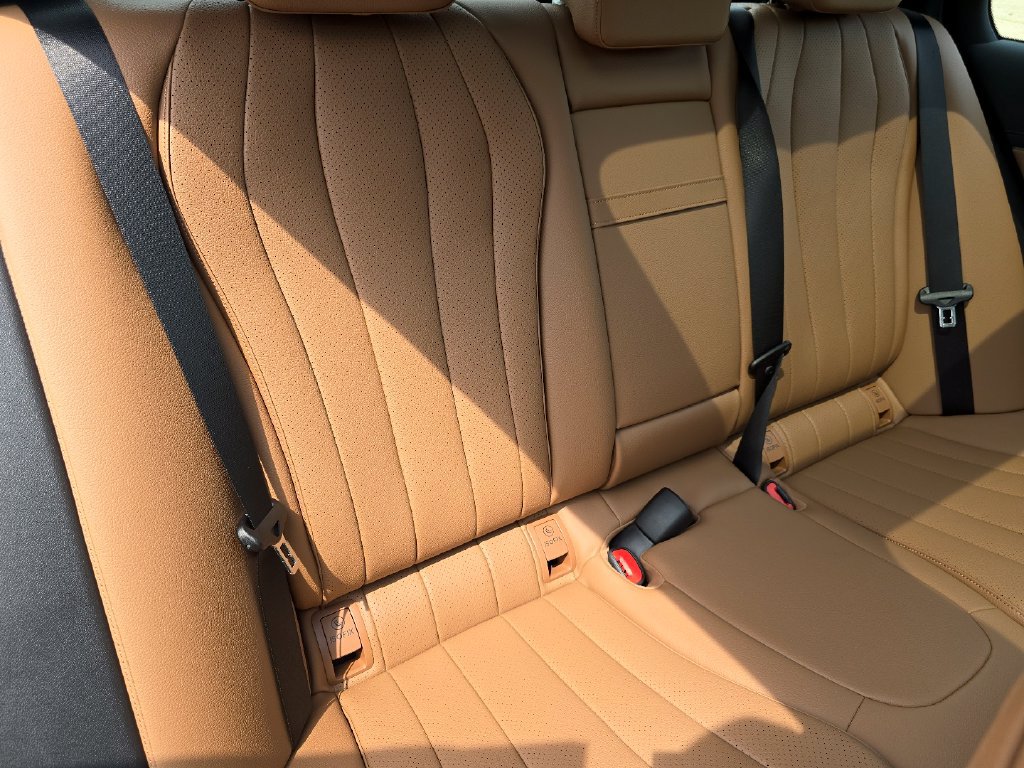 New 2027 Mercedes-Benz E 450 4MATIC Sedan image 22