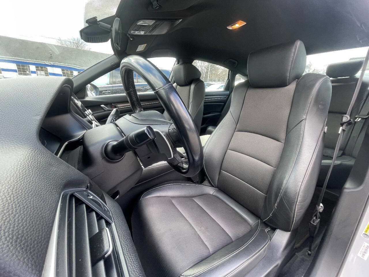 Used 2022 Honda Accord Sport image 11