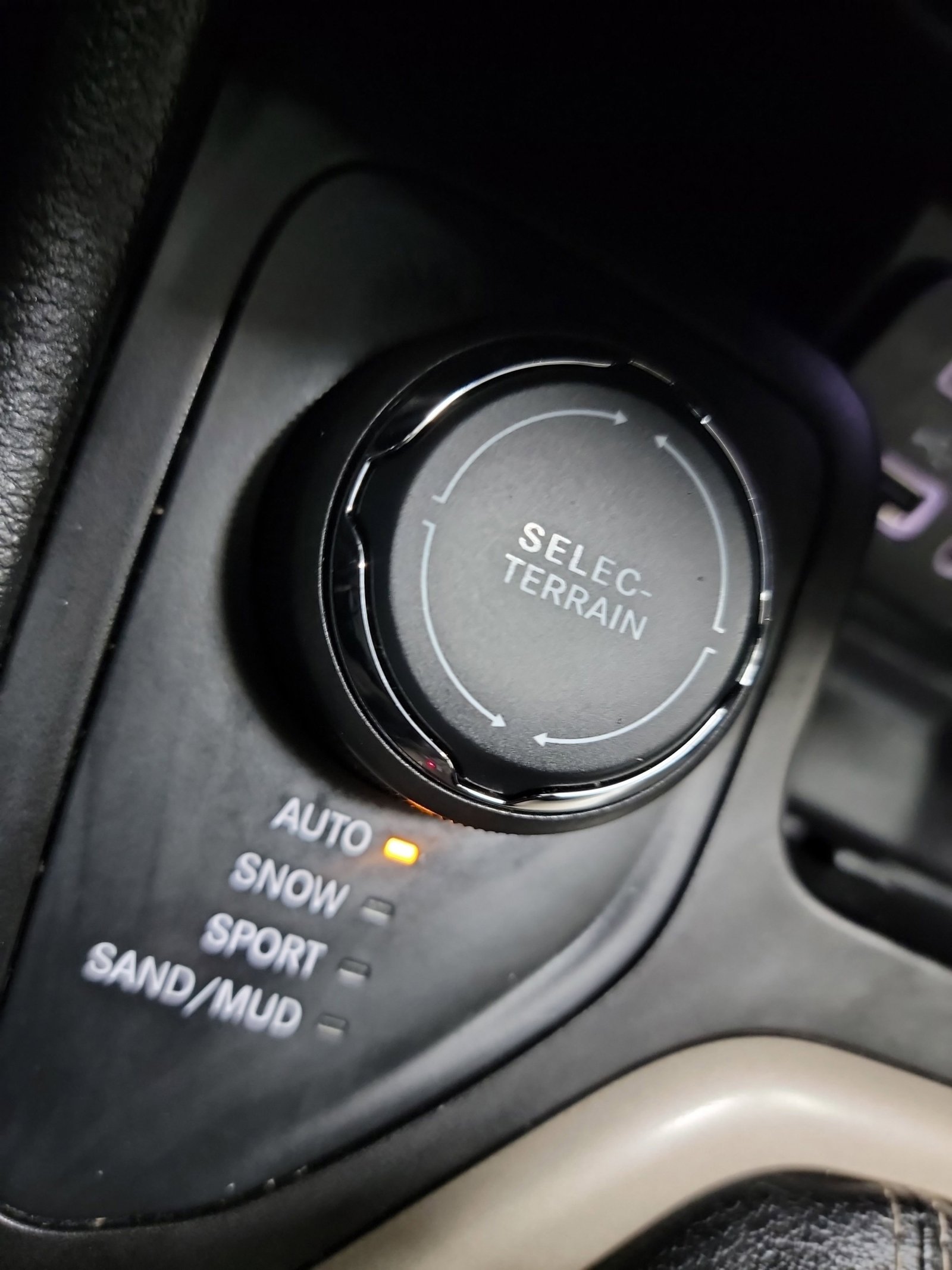 Used 2017 Jeep Cherokee Latitude w/ Safety/Convenience Group image 33