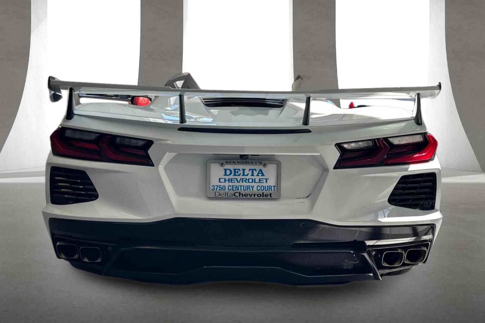 Used 2023 Chevrolet Corvette Stingray Premium Conv w/ Z51 Performance Package RWD image 5
