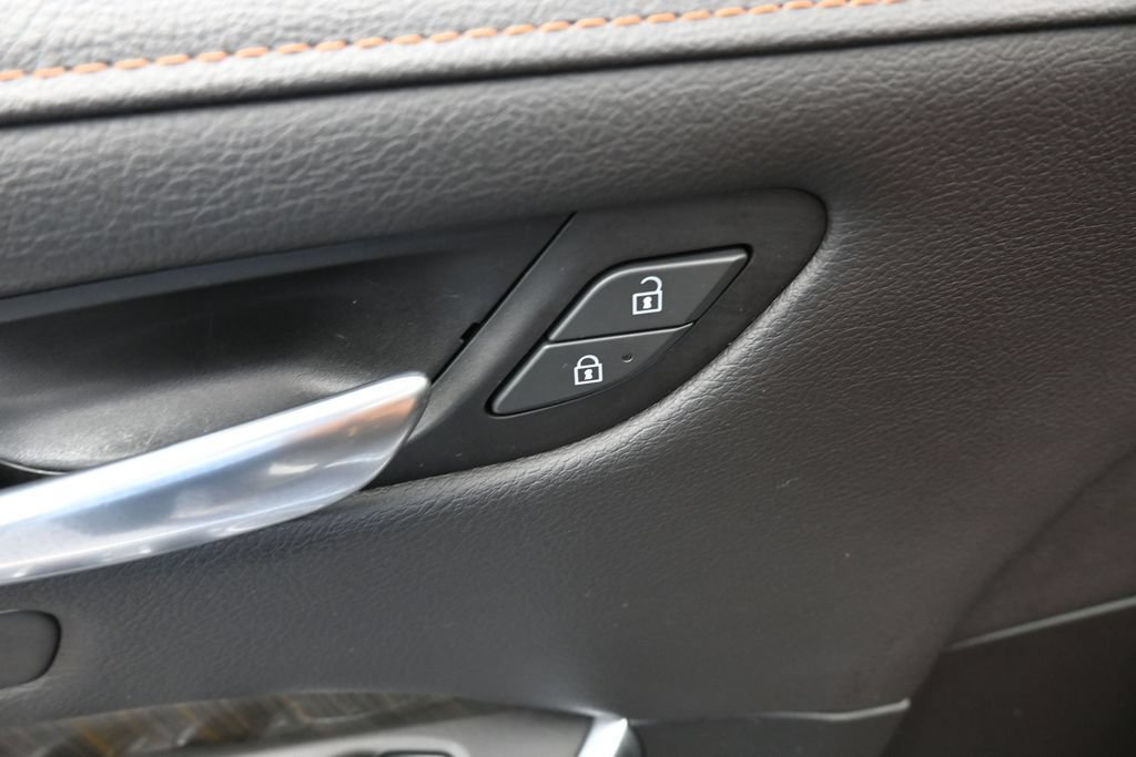 Used 2019 Cadillac XT4 Sport AWD/4WD image 16