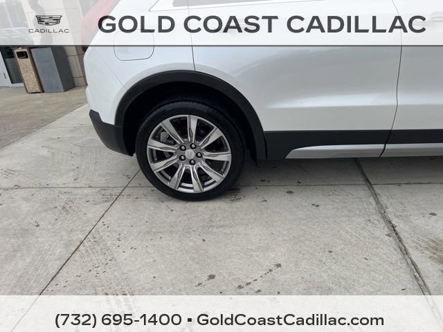 Used 2022 Cadillac XT4 Premium Luxury w/ Enhanced Visibility Package image 6