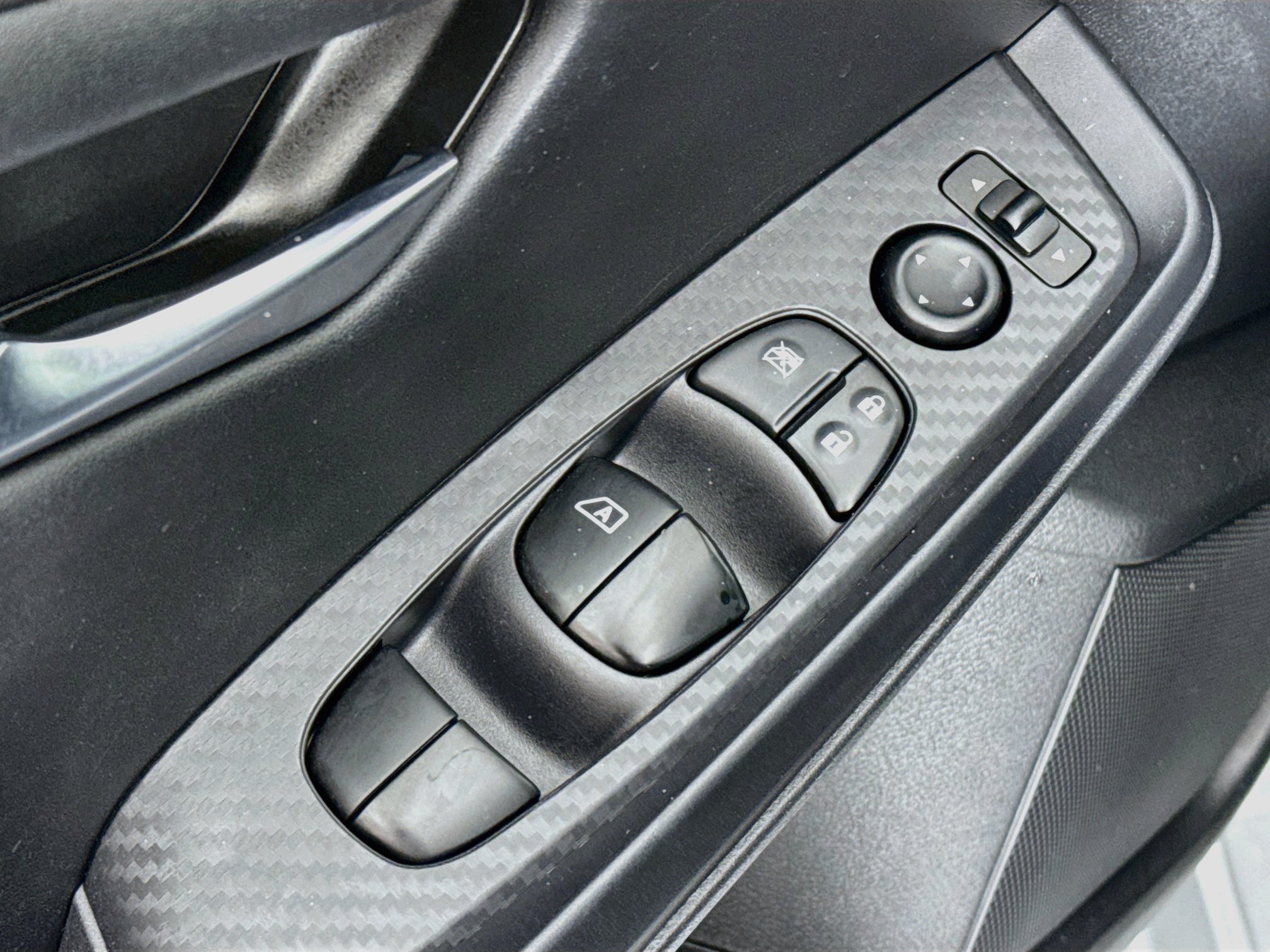 Used 2020 Nissan Sentra SV w/ Lighting Package FWD image 17