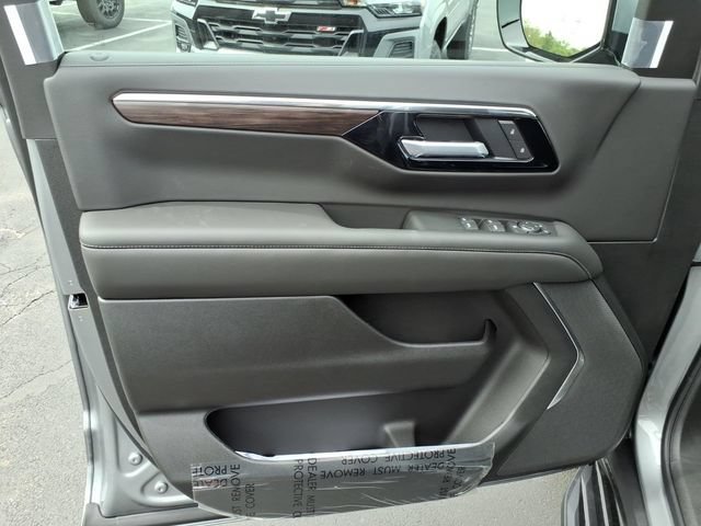 New 2026 Chevrolet Suburban LS AWD/4WD image 12