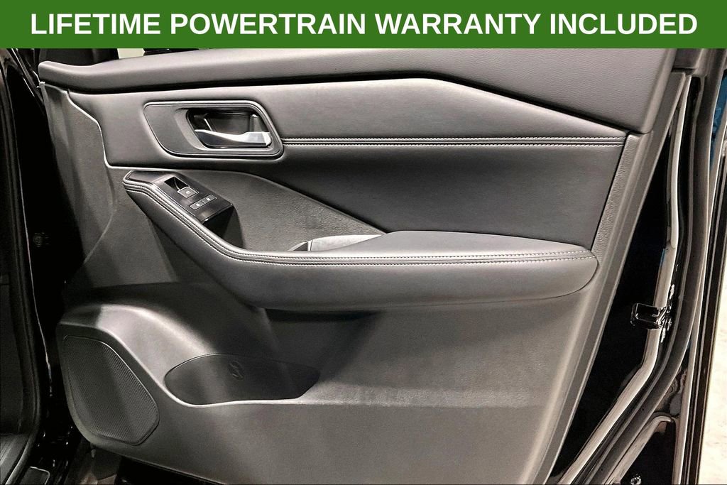 Used 2024 Nissan Rogue SL w/ SL Premium Package image 23