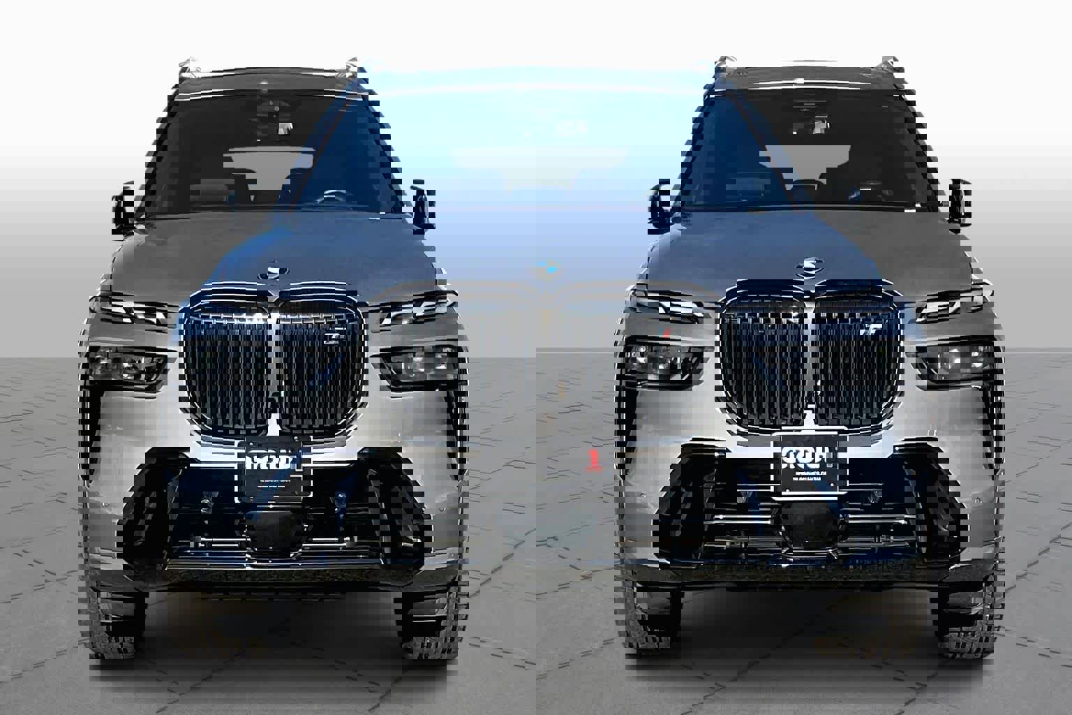 Used 2025 BMW X7 M60i image 3