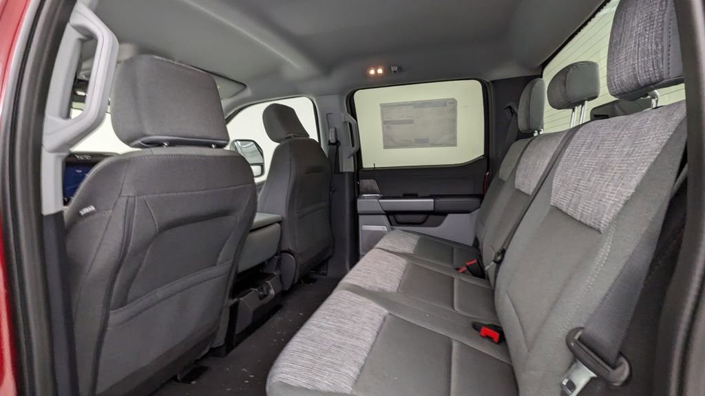 New 2026 Ford F250 XLT w/ XLT Premium Package image 32