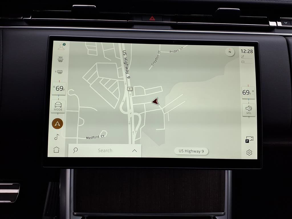 New 2026 Land Rover Range Rover SE image 12