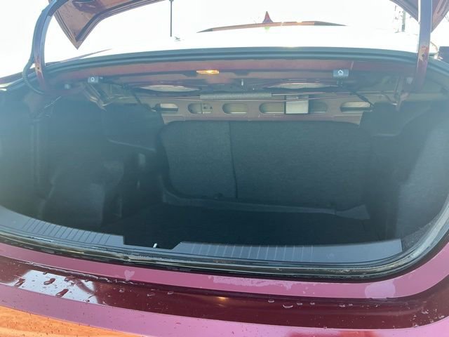 Used 2016 Chevrolet Malibu LT image 11