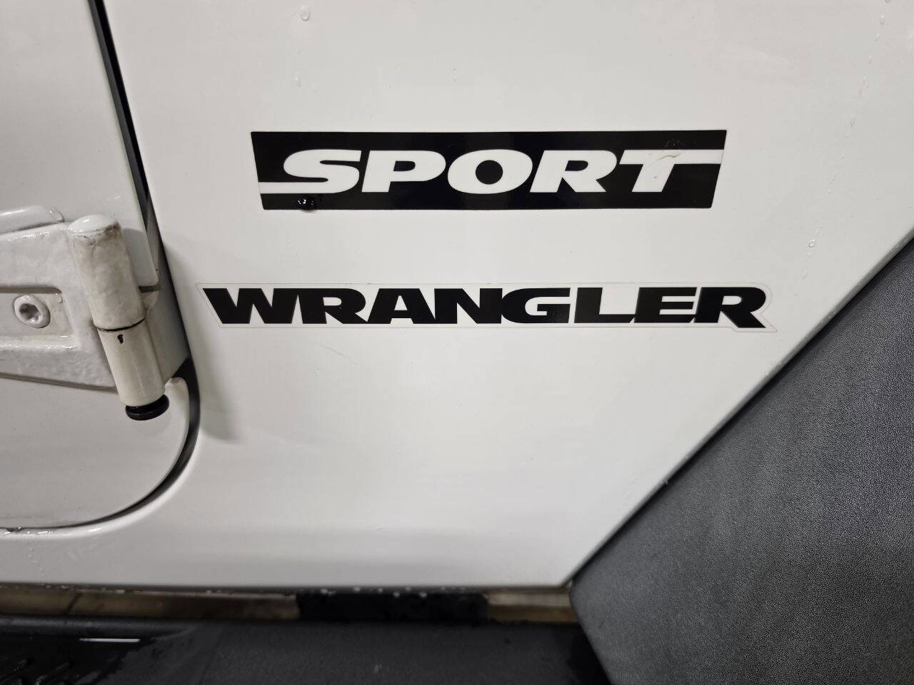 Used 2012 Jeep Wrangler Sport AWD/4WD image 11