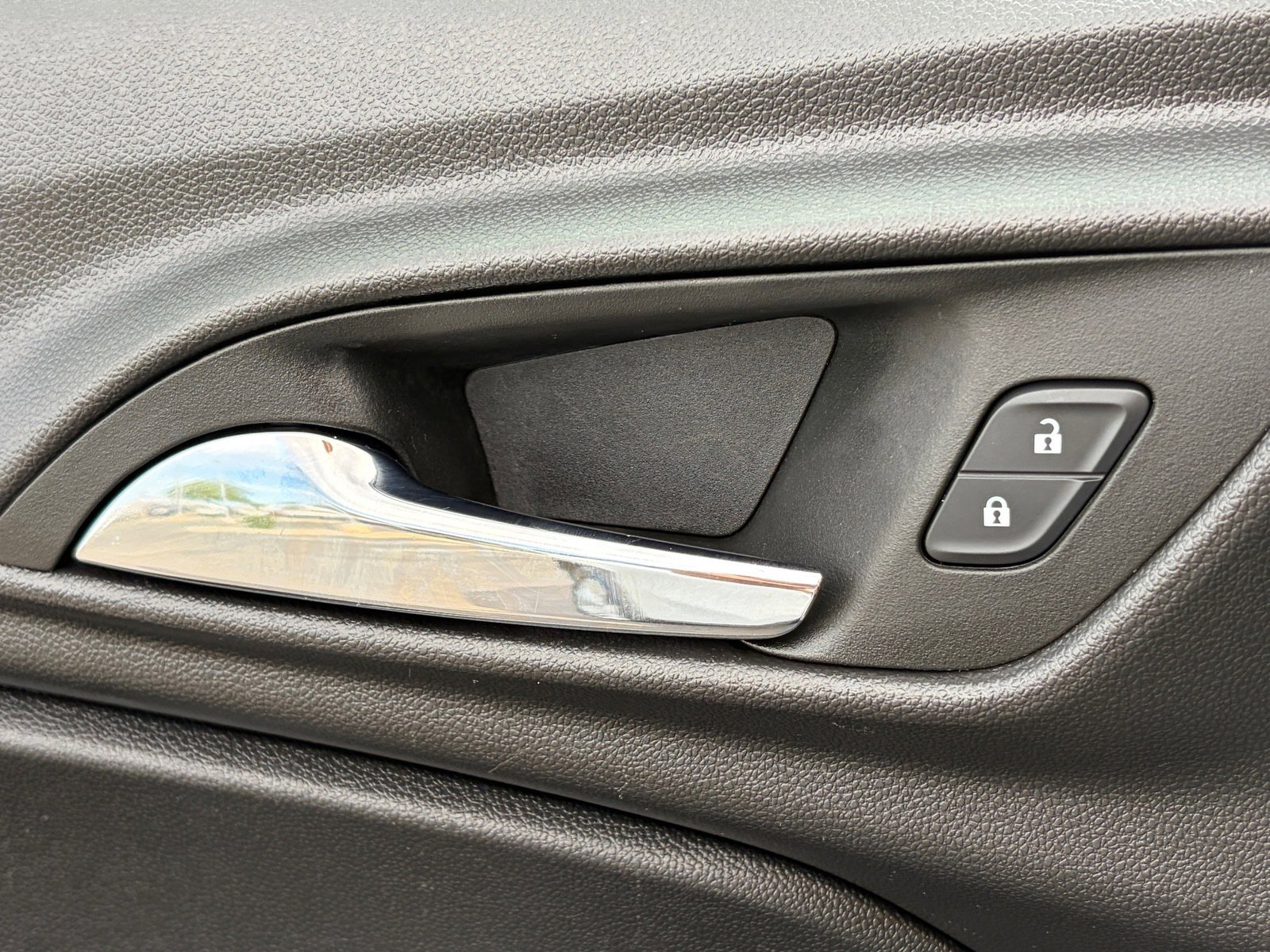 Used 2025 Chevrolet Trax LS image 16