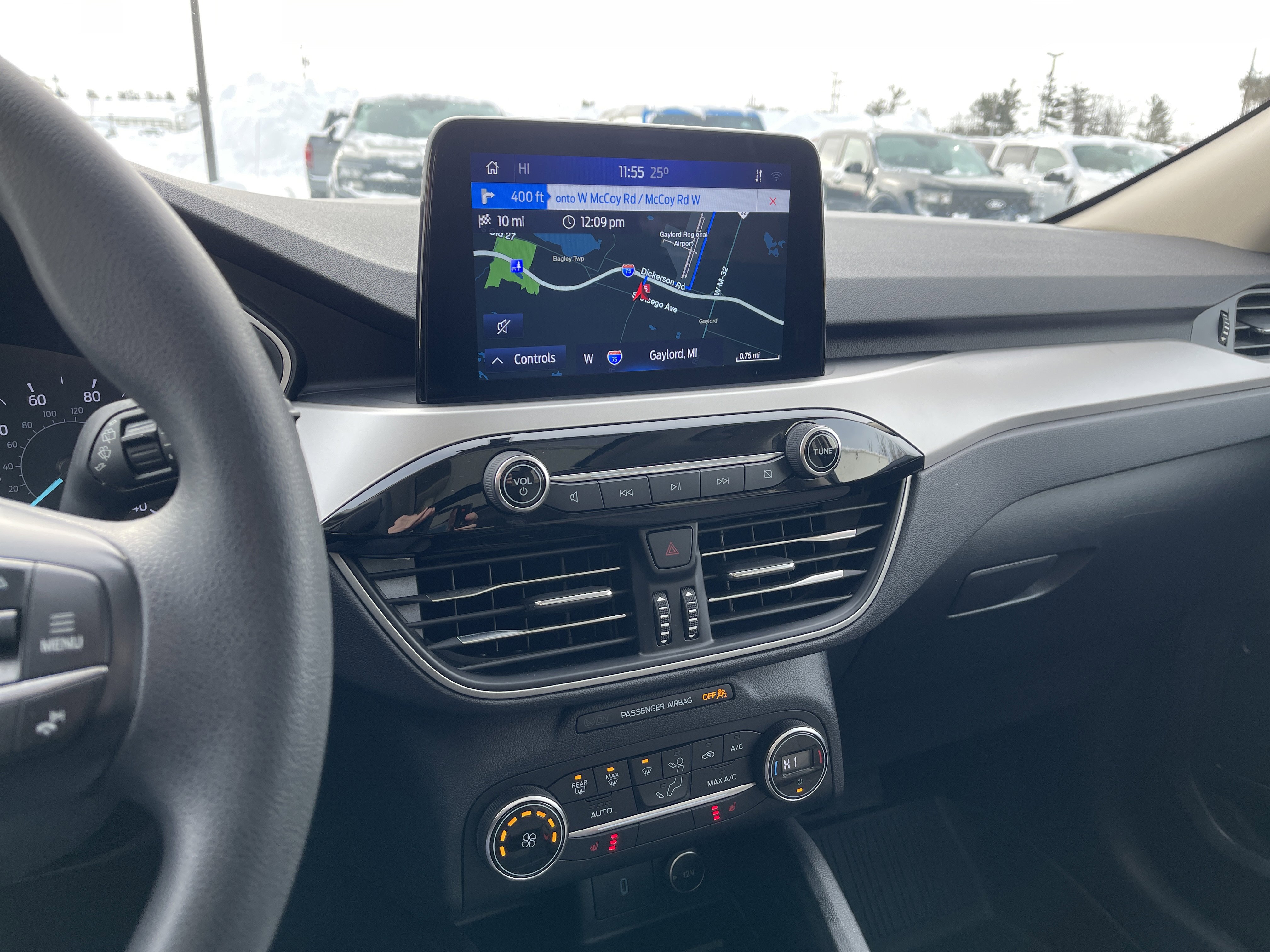 Used 2020 Ford Escape SE image 19