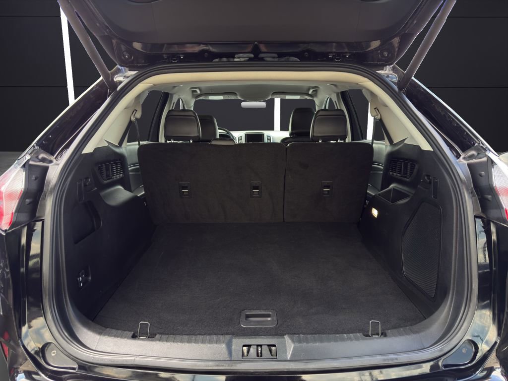 Used 2024 Ford Edge Titanium image 22