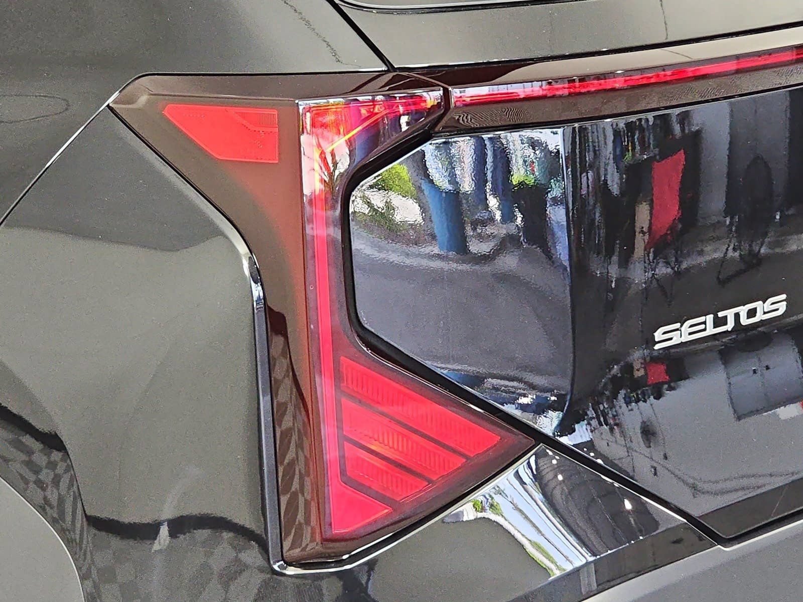 Used 2027 Kia Seltos S FWD image 29