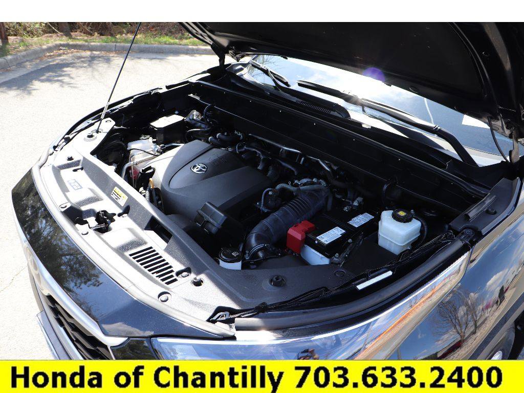 Used 2022 Toyota Highlander LE AWD/4WD image 31