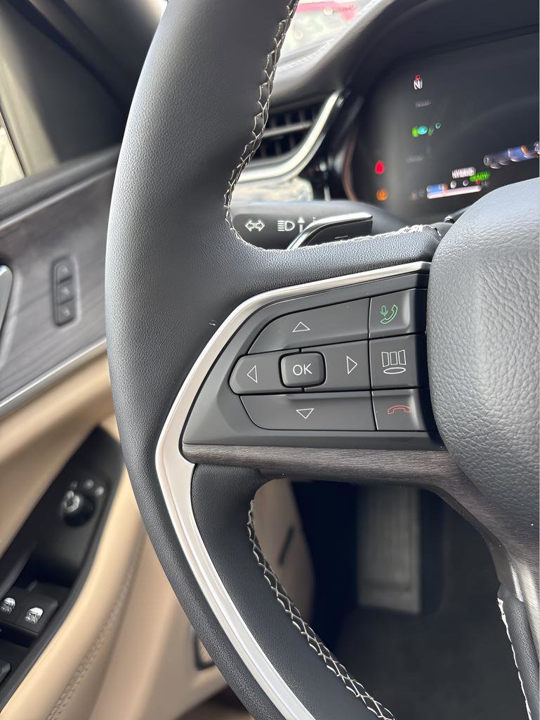 New 2024 Jeep Grand Cherokee Limited 4xe w/ Luxury Tech Group II image 14