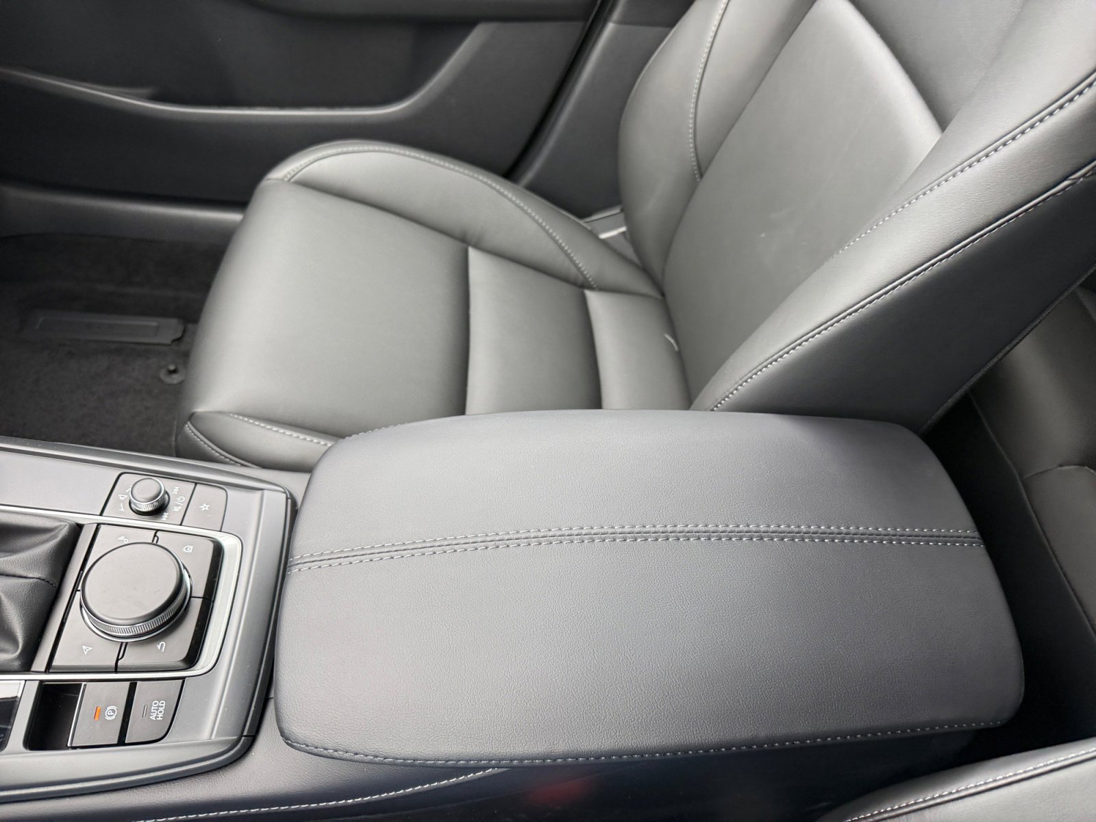 New 2026 MAZDA CX-30 AWD 2.5 S w/ Select Sport Pkg image 14